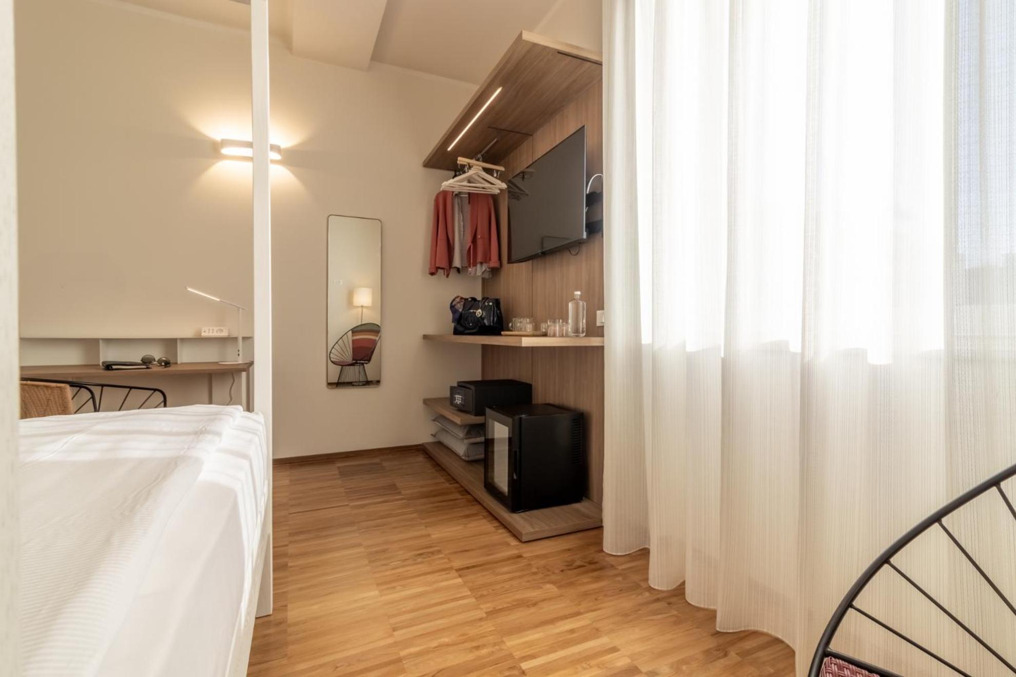 Il Faro Luxury Rooms & Lounge La Spezia Exteriör bild